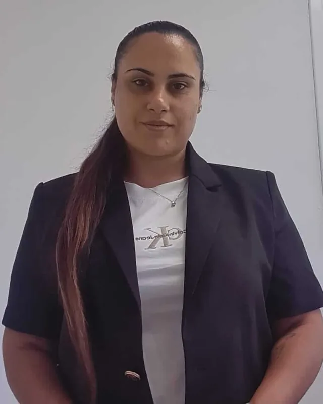 סברינה — רכזת סניף, תל אביב