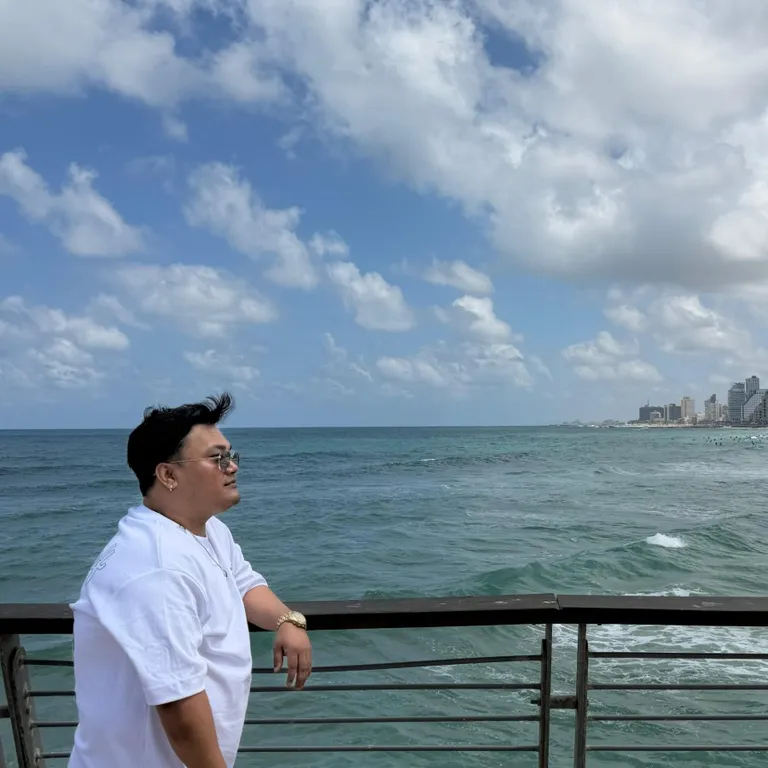 Abhishek · זמינ/ה לסיעוד בישראל — אורשינא